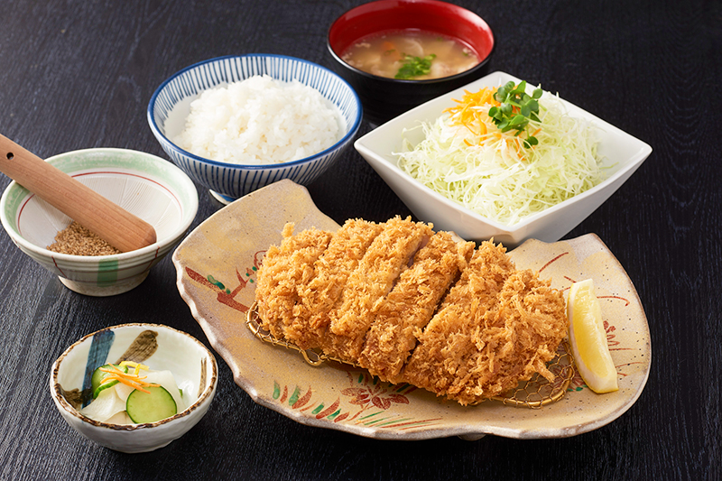 和豚もちぶたロースかつ定食